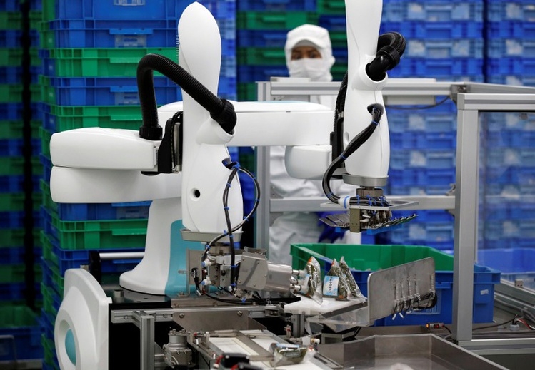 Фото - Японские компании видят большие возможности в небольших промышленных роботах — коботах»