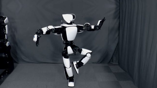 Фото - Почему гуманоидных роботов так трудно сделать полезными?