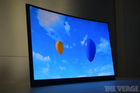 Фото - #CES | Samsung показала первый в мире телевизор с изогнутым экраном
